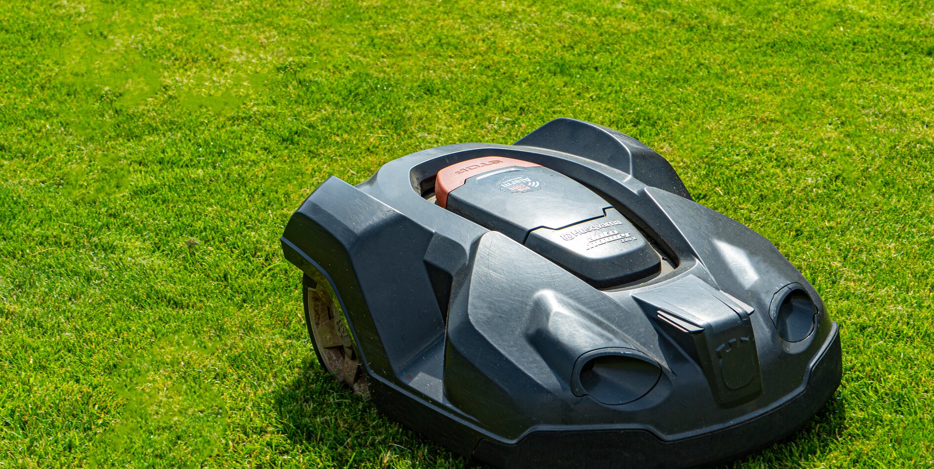 Mähroboter von Husqvarna Balzer Garten und Landschaftsbau